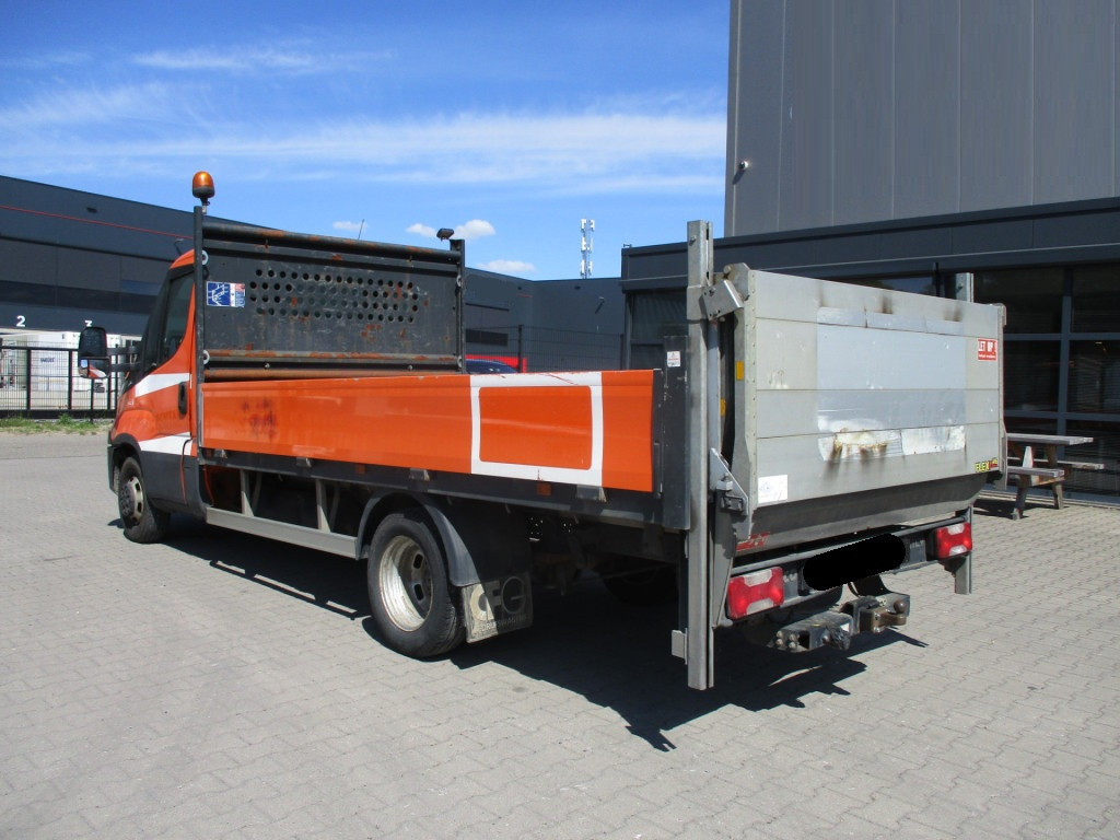 IVECO DAILY 35-140 - Dostavno vozilo sa otvorenom sandukom: slika 4 IVECO DAILY 35-140 - Dostavno vozilo sa otvorenom sandukom: slika 4