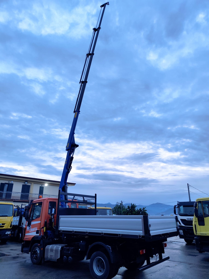 Kamion sa dizalicom IVECO EUROCARGO 120-90L: slika 39
