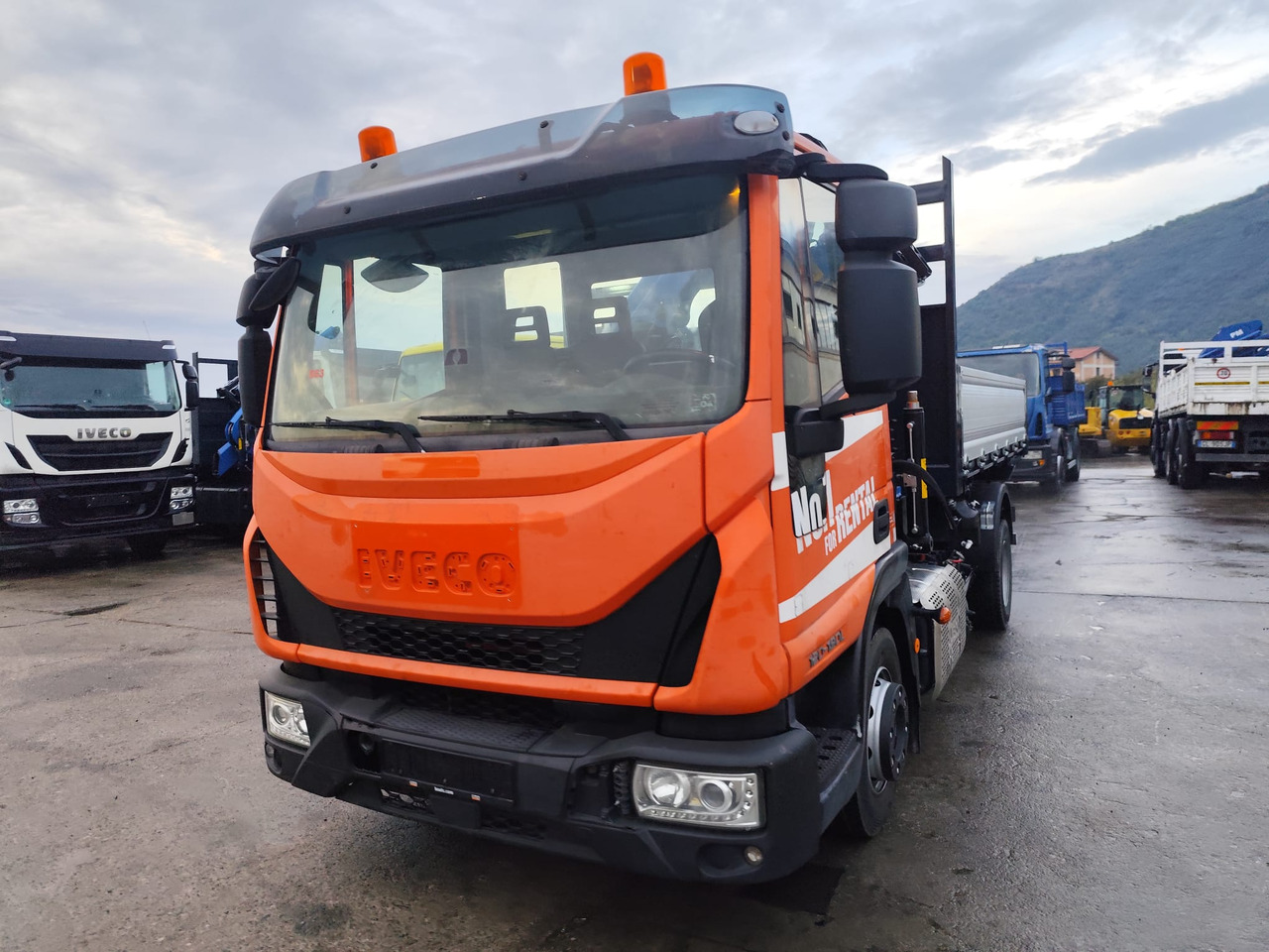 Kamion sa dizalicom IVECO EUROCARGO 120-90L: slika 34