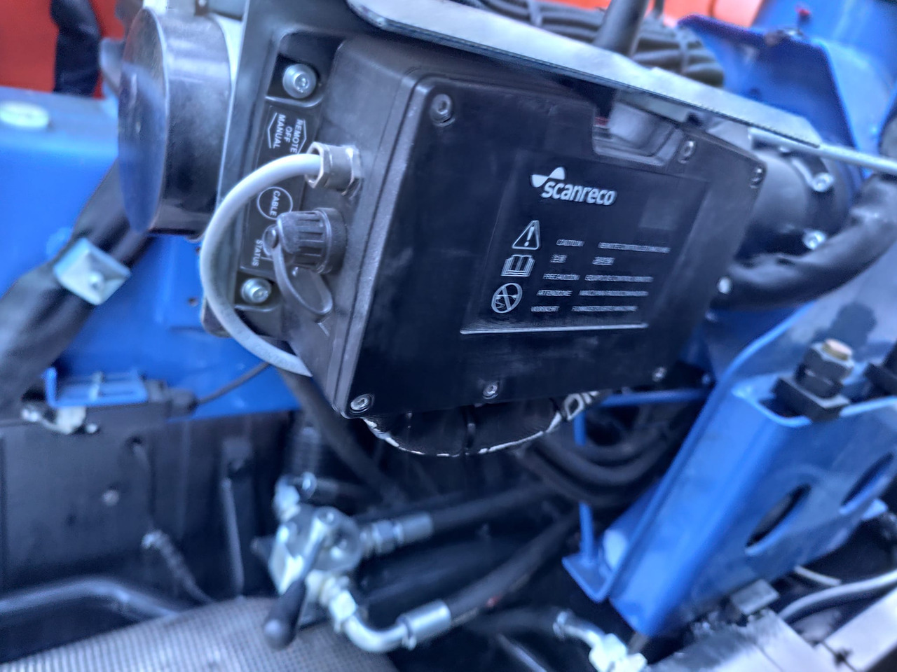 Kamion sa dizalicom IVECO EUROCARGO 120-90L: slika 38