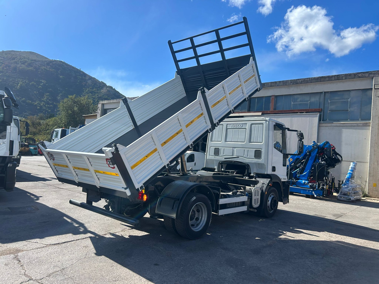 Istovarivač IVECO EUROCARGO 120E25: slika 12