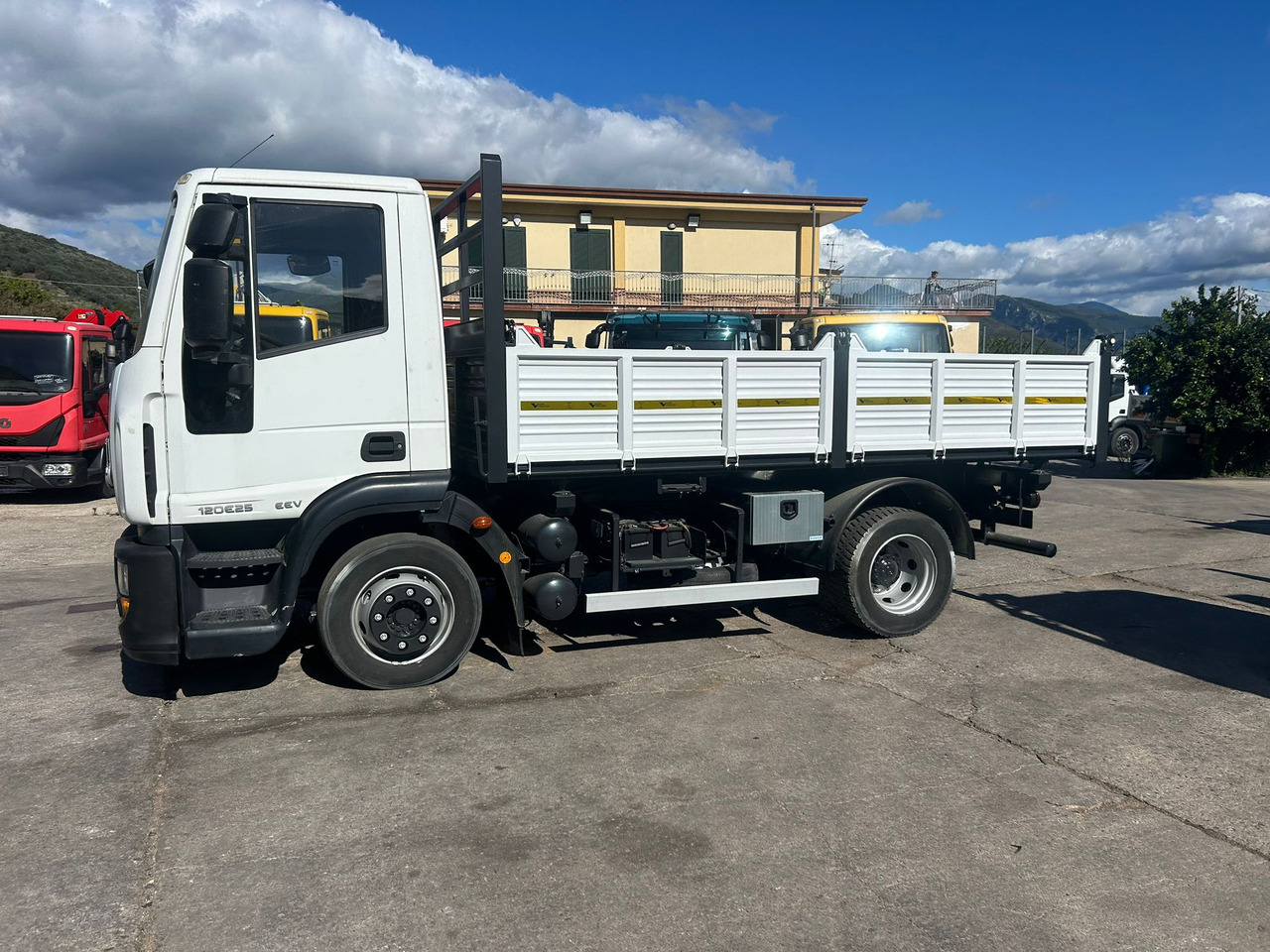 Istovarivač IVECO EUROCARGO 120E25: slika 20