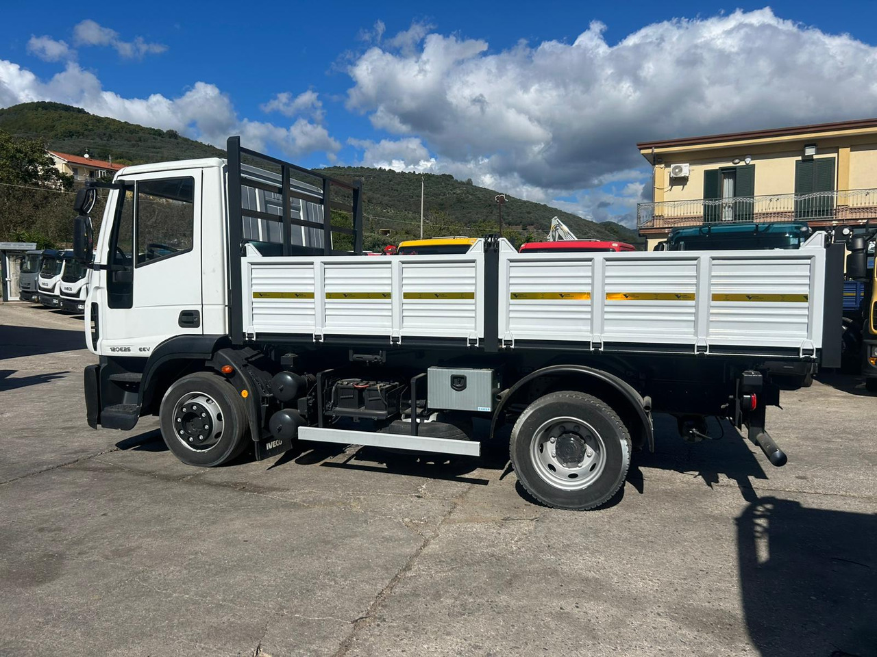 Istovarivač IVECO EUROCARGO 120E25: slika 37
