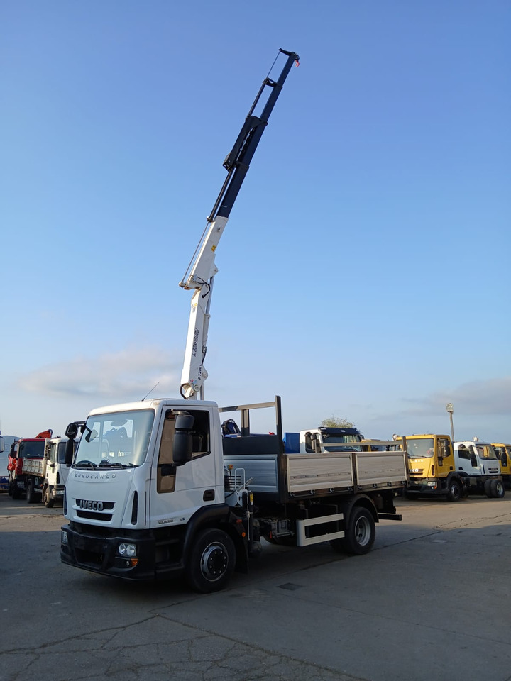IVECO EUROCARGO 120E28P - Kamion sa dizalicom: slika 1 IVECO EUROCARGO 120E28P - Kamion sa dizalicom: slika 1
