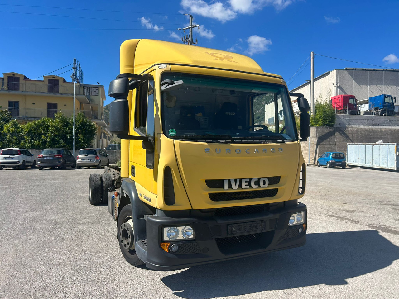 IVECO EUROCARGO 120E28P - Kamion sa zatvorenim sandukom: slika 3 IVECO EUROCARGO 120E28P - Kamion sa zatvorenim sandukom: slika 3