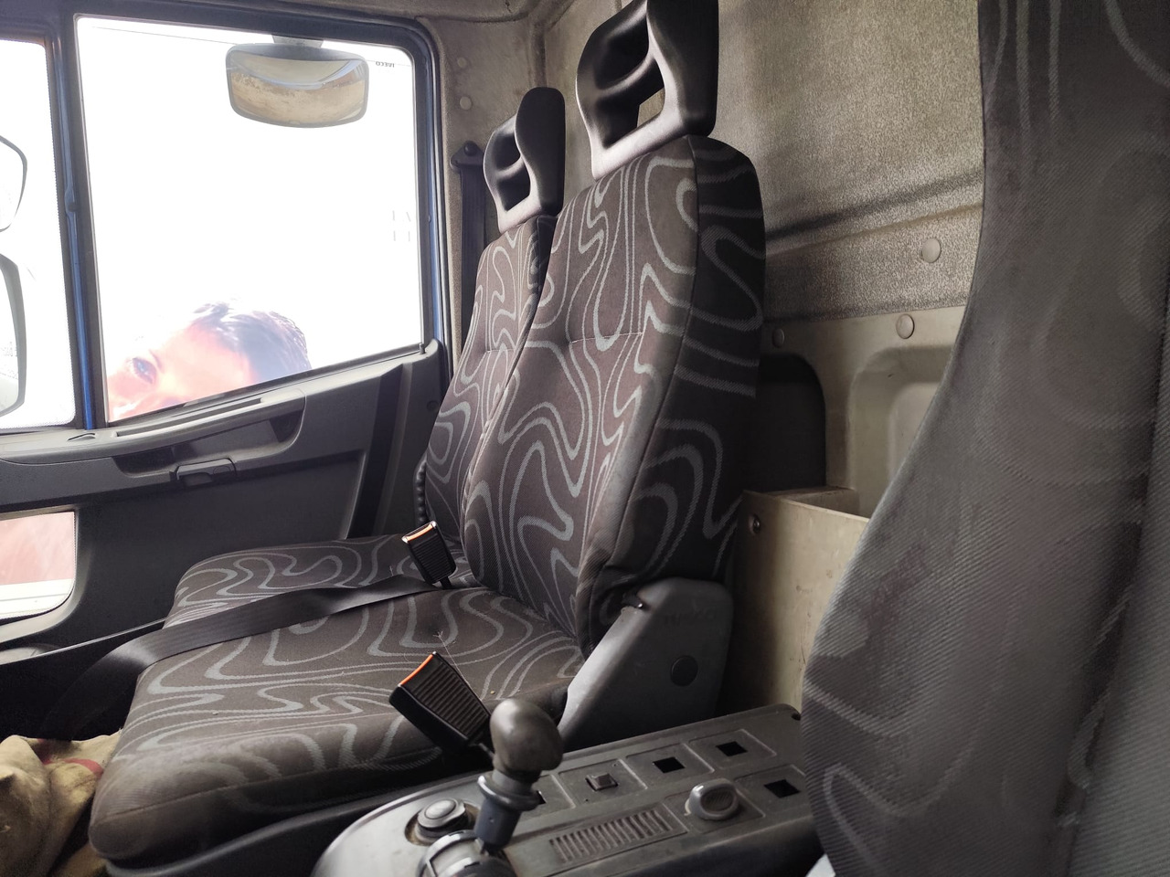 IVECO EUROCARGO 140E25 - Istovarivač: slika 4 IVECO EUROCARGO 140E25 - Istovarivač: slika 4