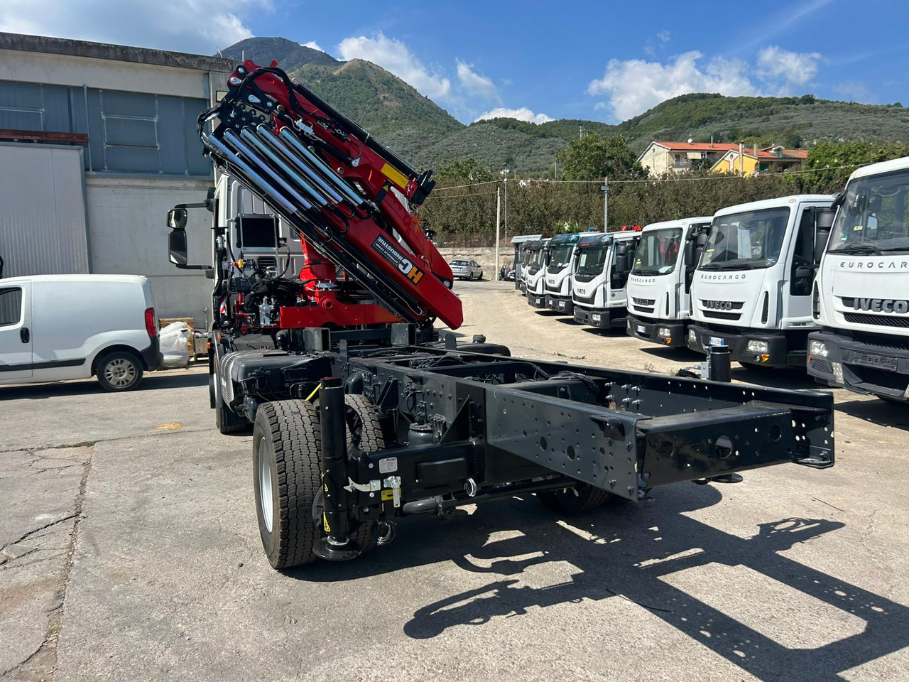 Kamion sa dizalicom IVECO EUROCARGO 160-280: slika 14