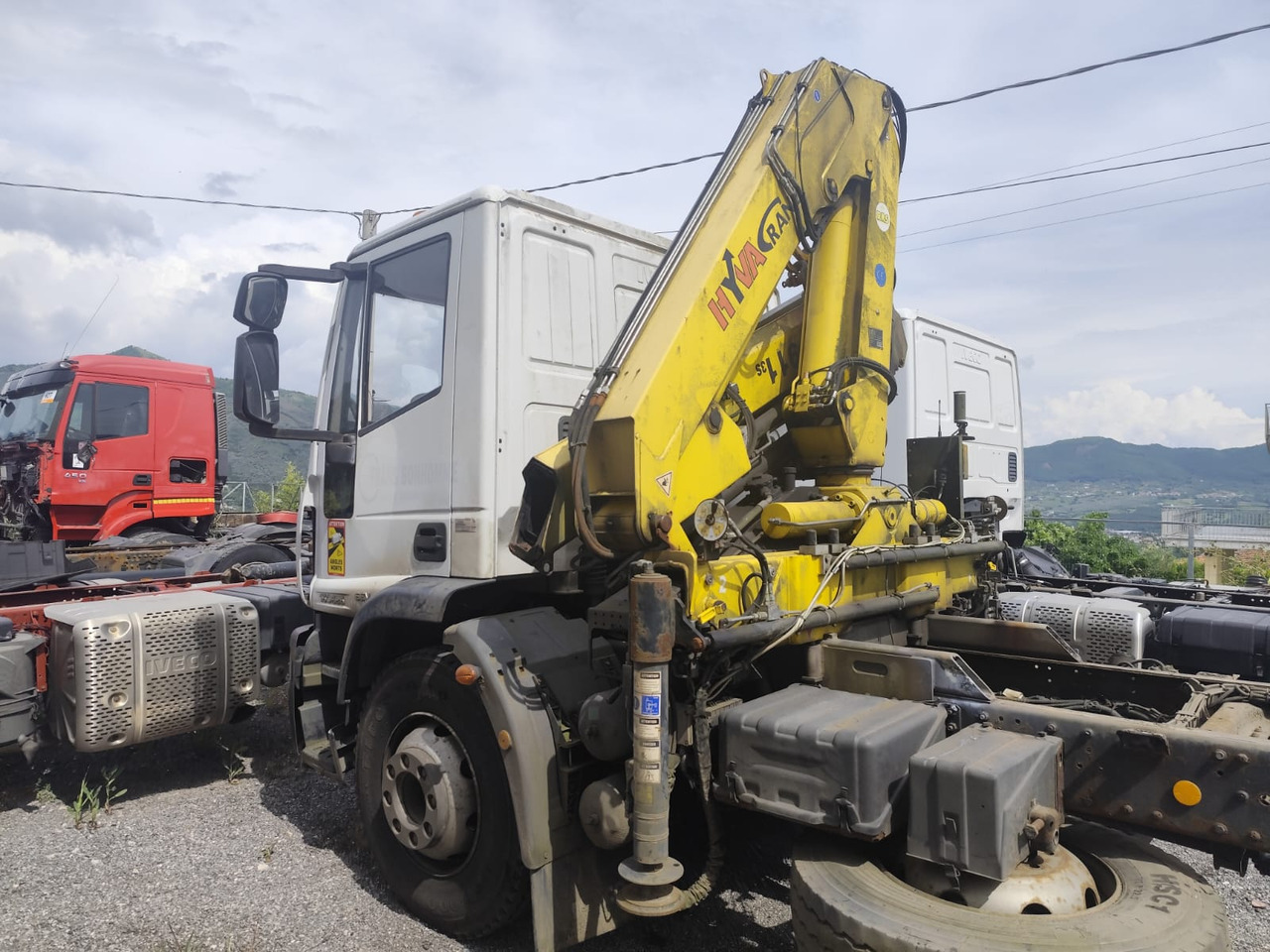 Kamion sa dizalicom IVECO EUROCARGO 160E25K: slika 10