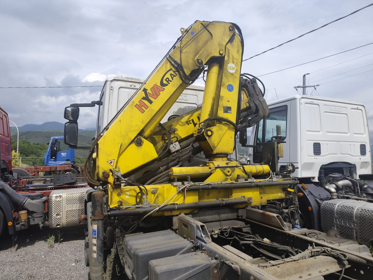 Kamion sa dizalicom IVECO EUROCARGO 160E25K: slika 12