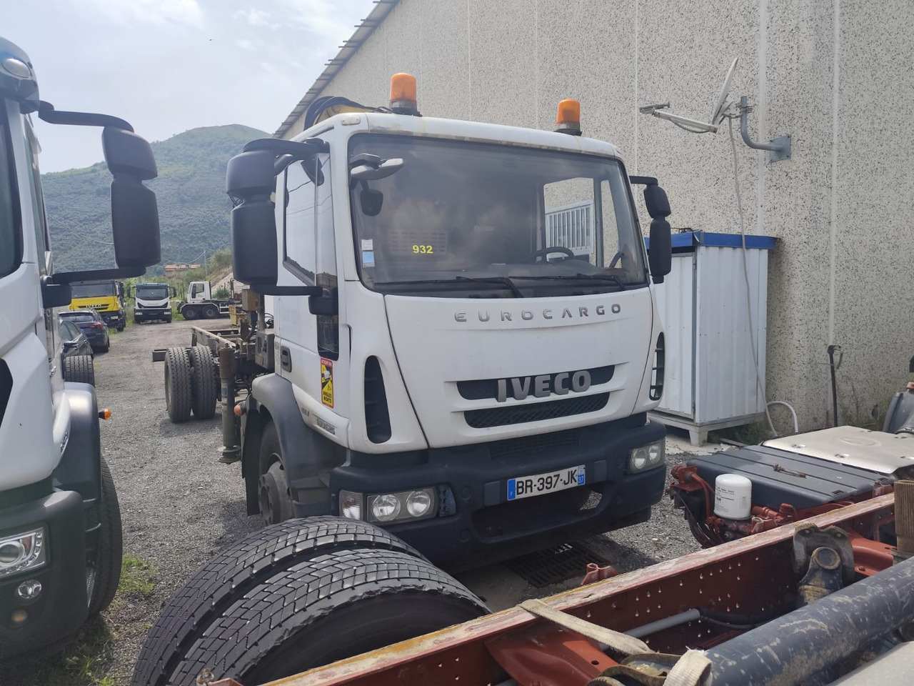 Kamion sa dizalicom IVECO EUROCARGO 160E25K: slika 8