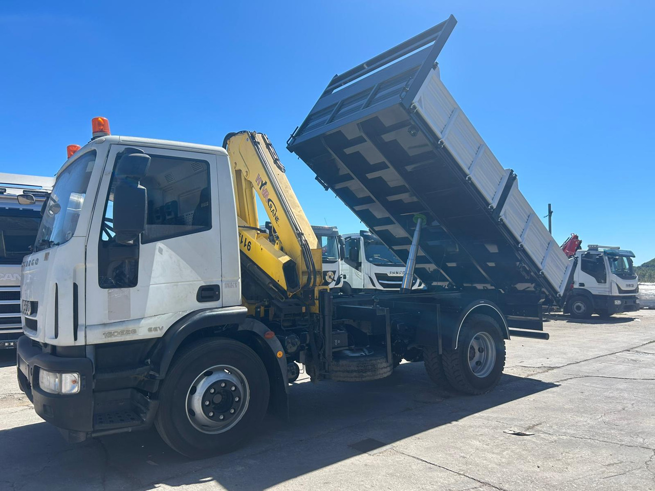 Kamion sa dizalicom IVECO EUROCARGO 160E28: slika 27