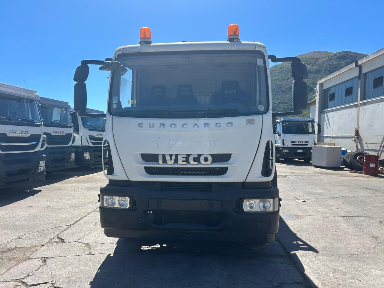 Kamion sa dizalicom IVECO EUROCARGO 160E28: slika 22