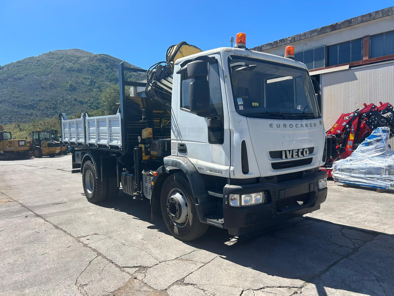 Kamion sa dizalicom IVECO EUROCARGO 160E28: slika 24