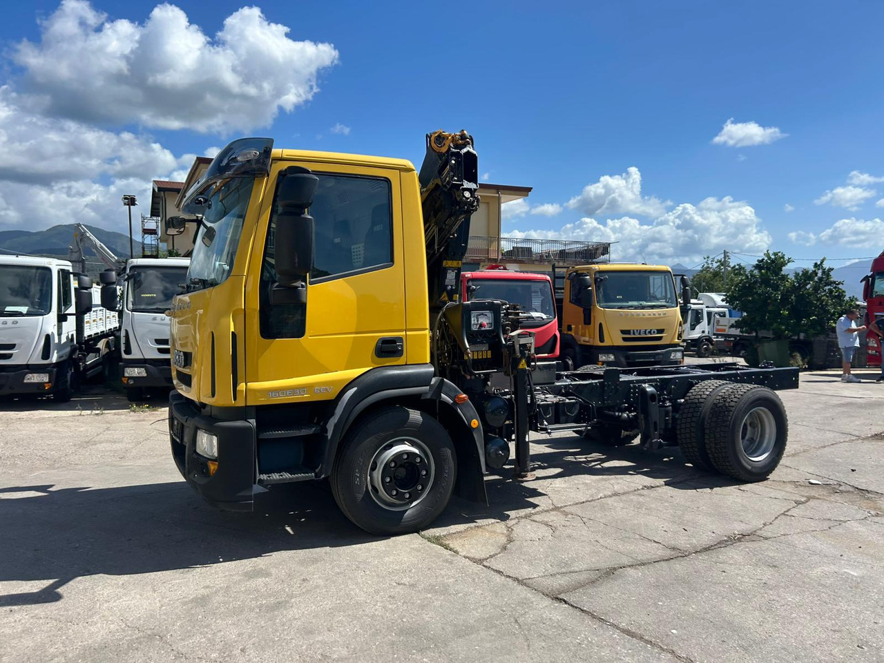IVECO EUROCARGO 160E30 - Kamion sa dizalicom: slika 5 IVECO EUROCARGO 160E30 - Kamion sa dizalicom: slika 5