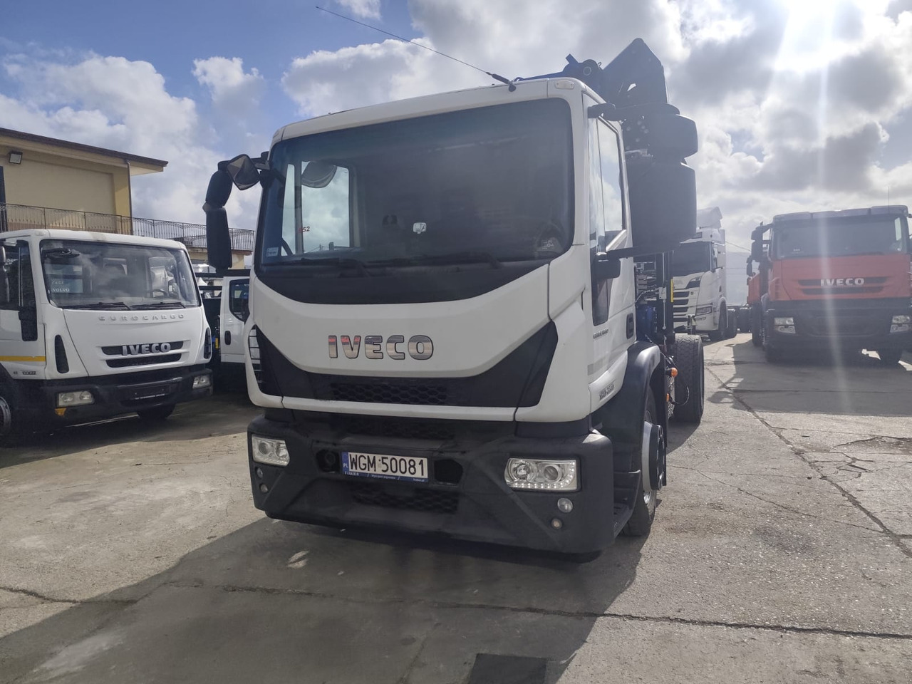 Kamion sa dizalicom, Kamion sa dizalicom IVECO EUROCARGO 180-250: slika 28 Kamion sa dizalicom, Kamion sa dizalicom IVECO EUROCARGO 180-250: slika 28