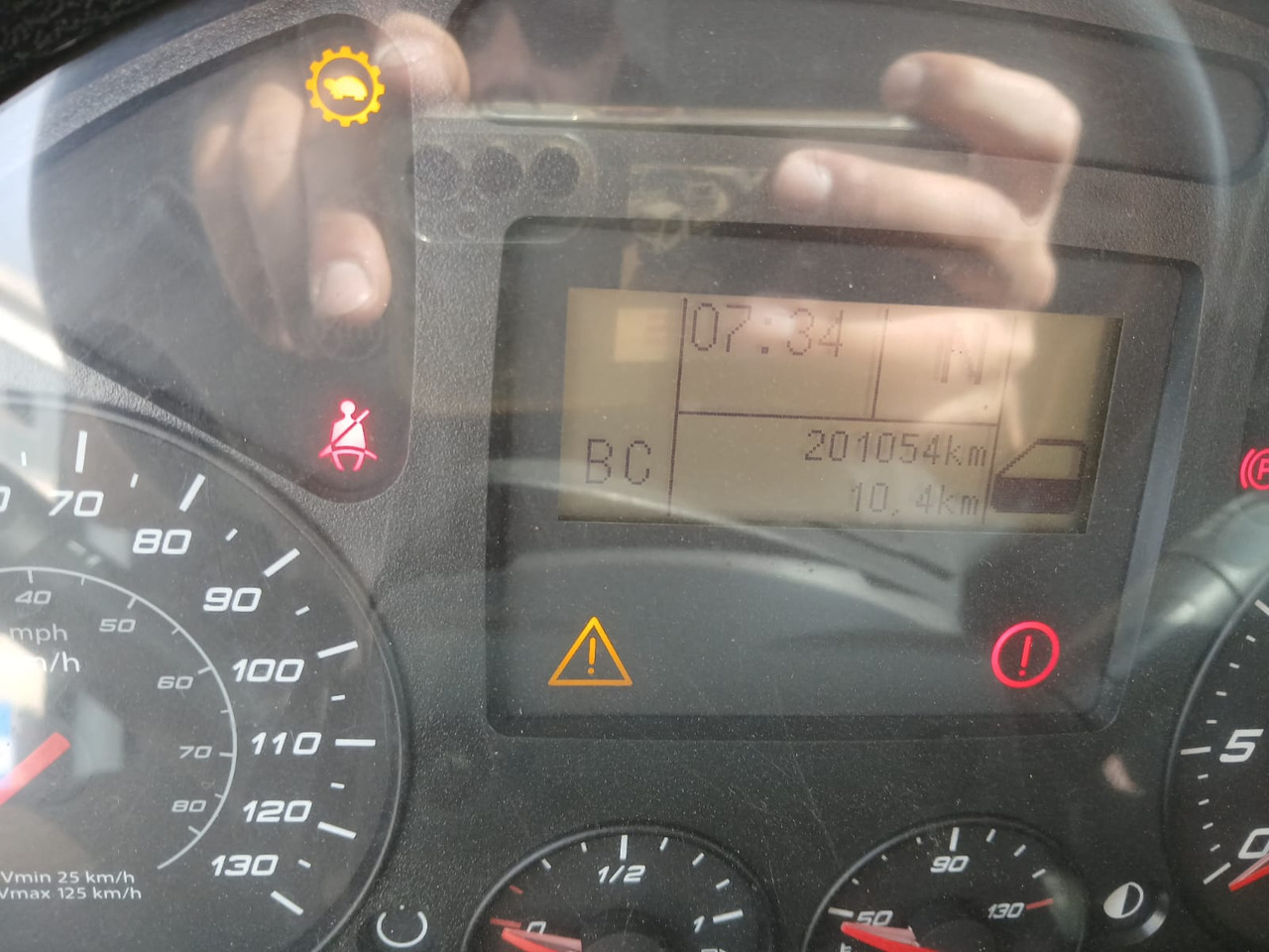 IVECO EUROCARGO 180-250 - Kamion sa golom šasijom i zatvorenom kabinom, Kamion sa dizalicom: slika 2 IVECO EUROCARGO 180-250 - Kamion sa golom šasijom i zatvorenom kabinom, Kamion sa dizalicom: slika 2