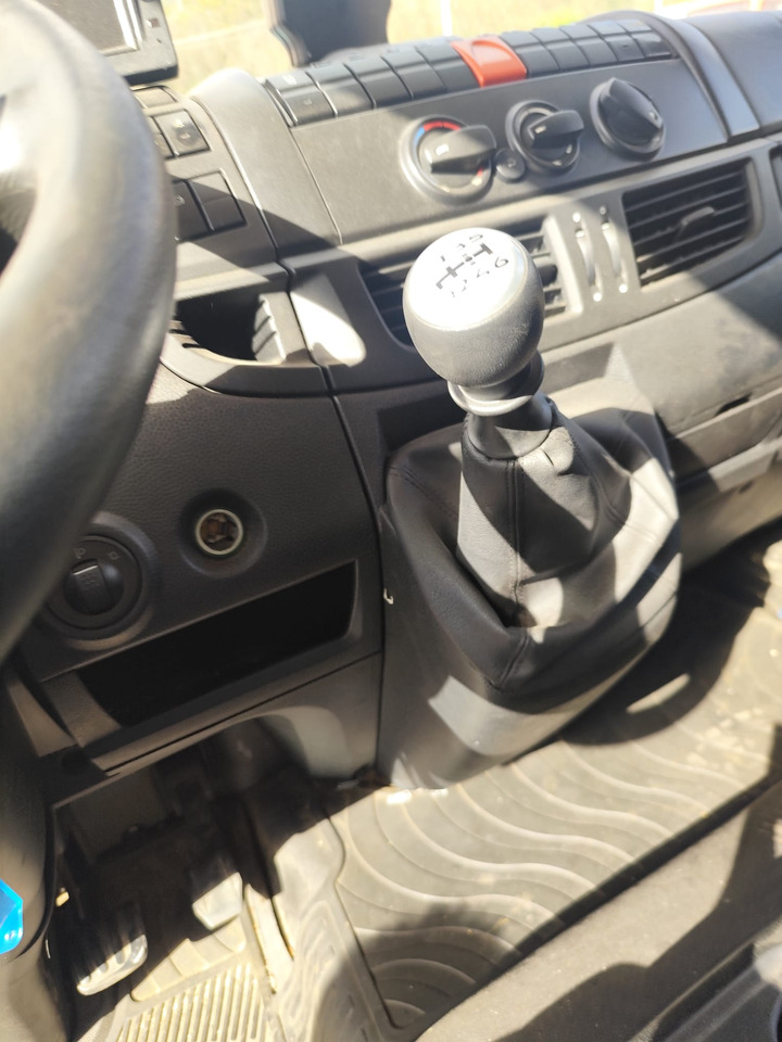 IVECO EUROCARGO 75-160 - Kamion sa dizalicom: slika 4 IVECO EUROCARGO 75-160 - Kamion sa dizalicom: slika 4