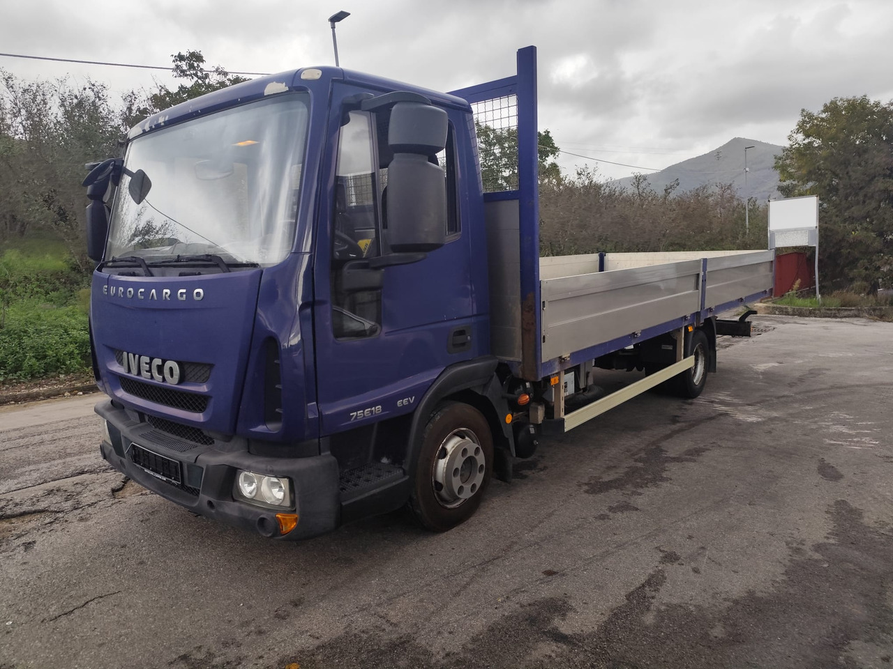 IVECO EUROCARGO 75E18 - Istovarivač: slika 1 IVECO EUROCARGO 75E18 - Istovarivač: slika 1
