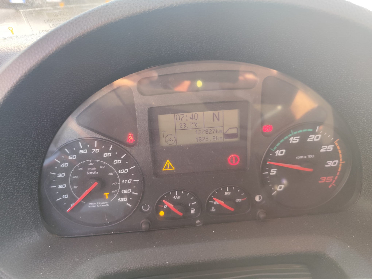 Kamion sa dizalicom, Istovarivač IVECO EUROCARGO 80-190: slika 50 Kamion sa dizalicom, Istovarivač IVECO EUROCARGO 80-190: slika 50