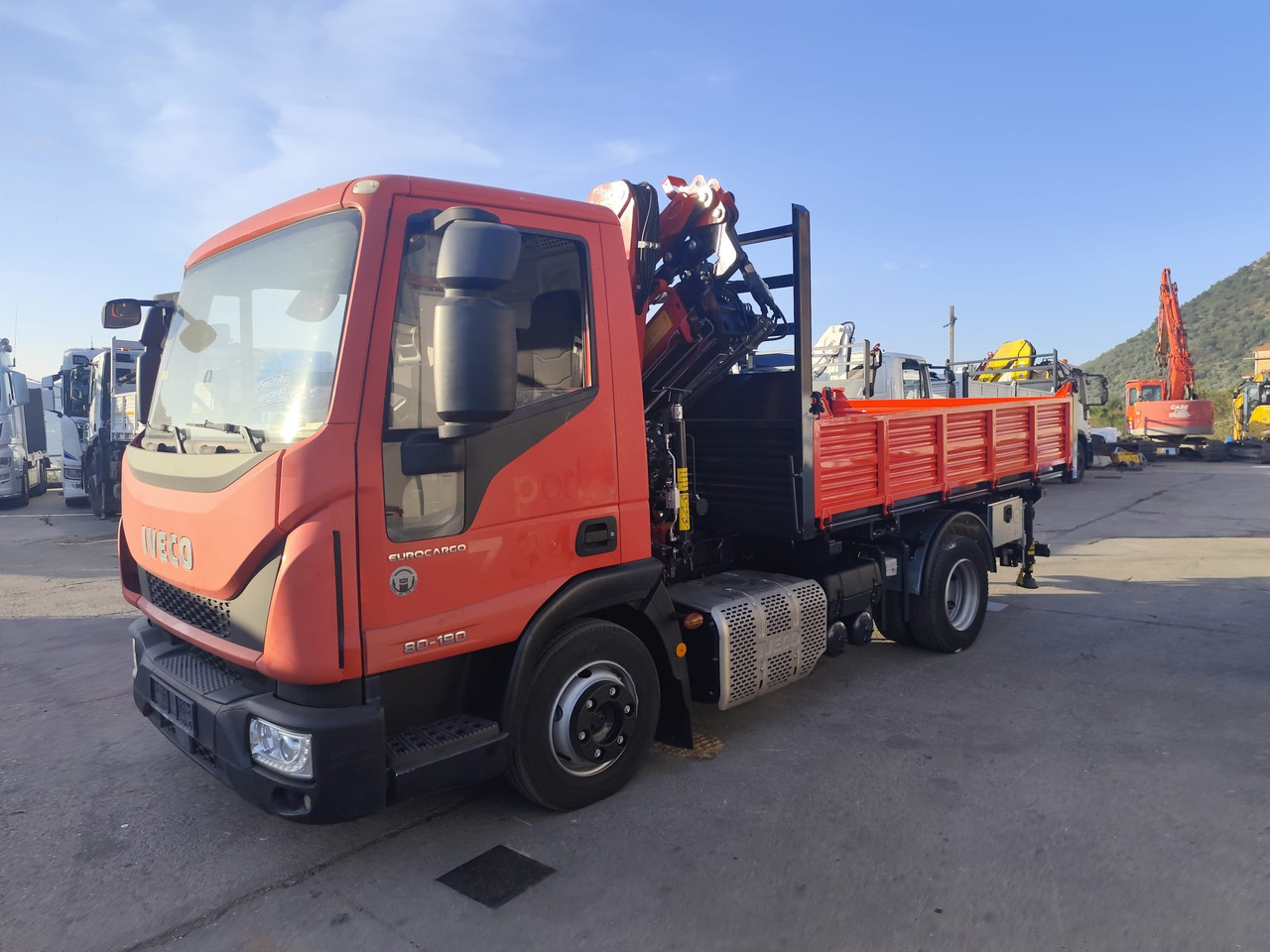 Kamion sa dizalicom, Istovarivač IVECO EUROCARGO 80-190: slika 23 Kamion sa dizalicom, Istovarivač IVECO EUROCARGO 80-190: slika 23