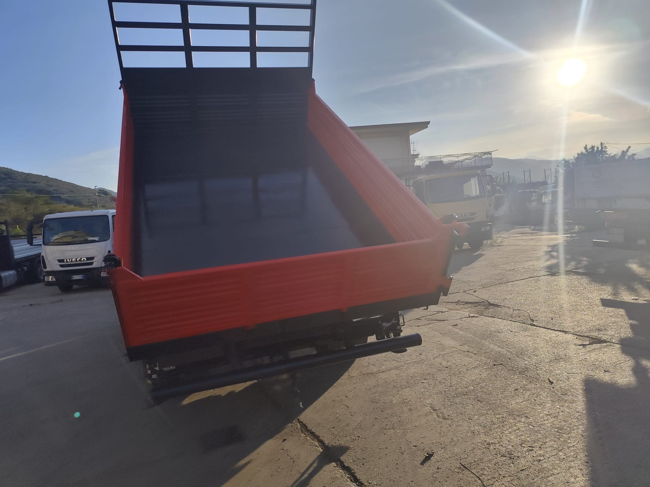 Kamion sa dizalicom, Istovarivač IVECO EUROCARGO 80-190: slika 31 Kamion sa dizalicom, Istovarivač IVECO EUROCARGO 80-190: slika 31