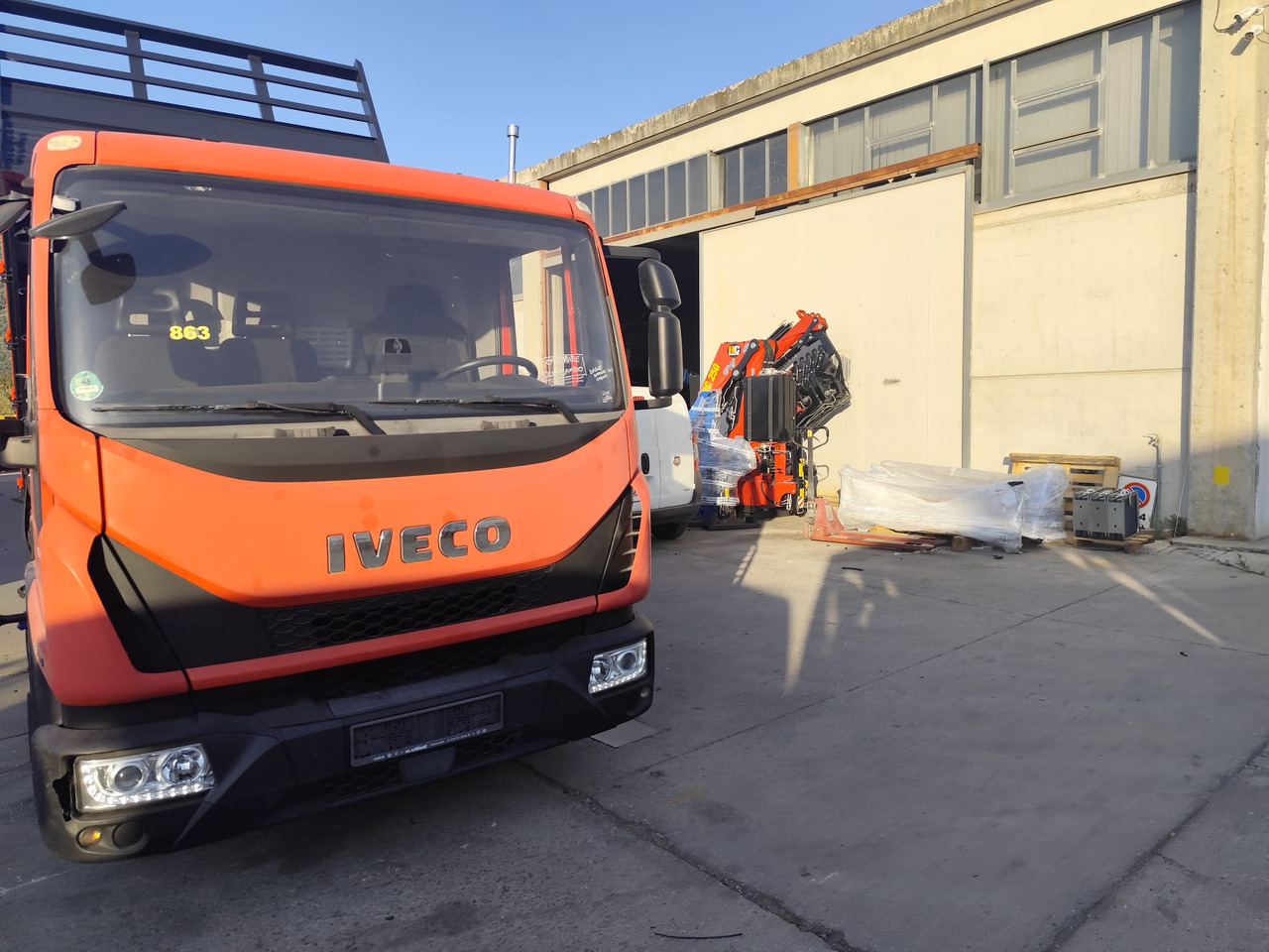 Kamion sa dizalicom, Istovarivač IVECO EUROCARGO 80-190: slika 40 Kamion sa dizalicom, Istovarivač IVECO EUROCARGO 80-190: slika 40