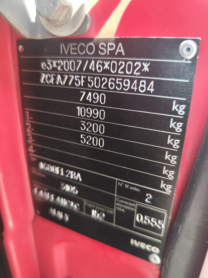 IVECO EUROCARGO 80-190 - Kamion sa golom šasijom i zatvorenom kabinom: slika 2 IVECO EUROCARGO 80-190 - Kamion sa golom šasijom i zatvorenom kabinom: slika 2