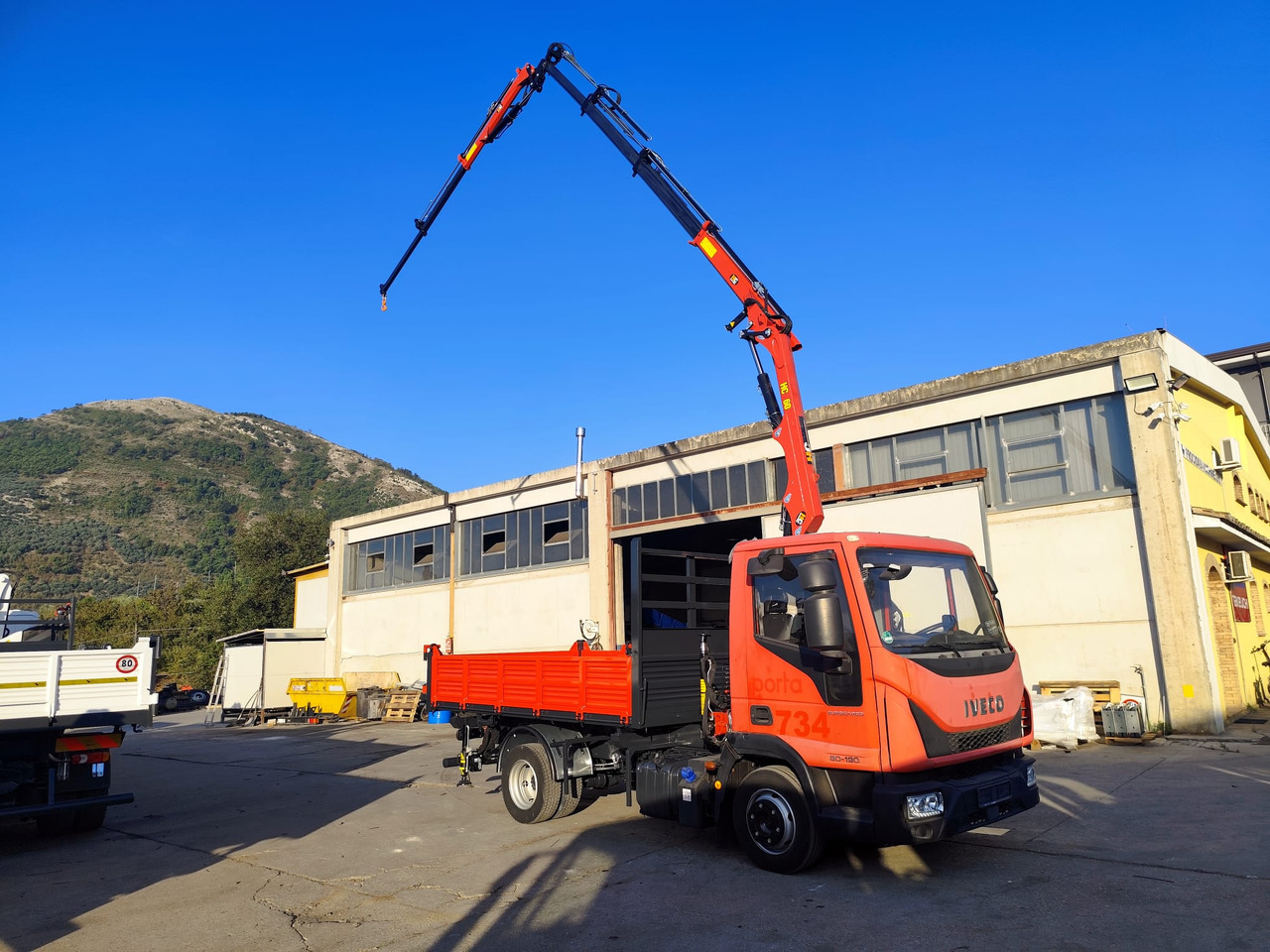 Kamion sa dizalicom, Istovarivač IVECO EUROCARGO 80-190: slika 9 Kamion sa dizalicom, Istovarivač IVECO EUROCARGO 80-190: slika 9