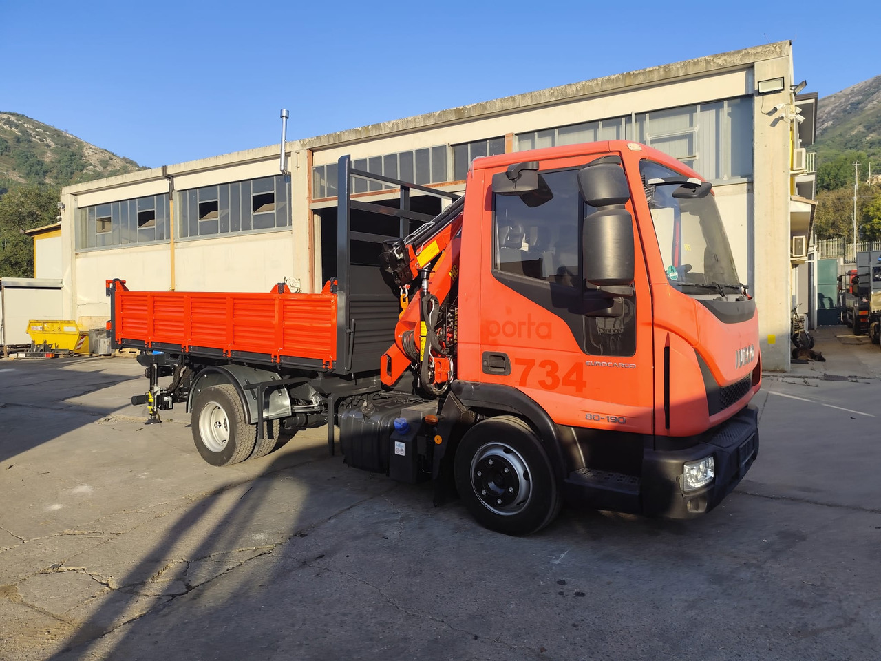 Kamion sa dizalicom, Istovarivač IVECO EUROCARGO 80-190: slika 19 Kamion sa dizalicom, Istovarivač IVECO EUROCARGO 80-190: slika 19