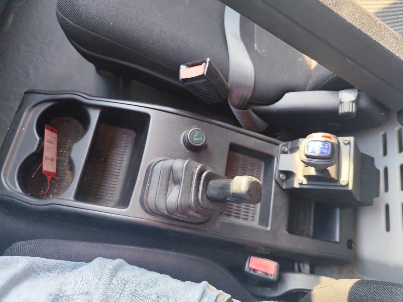 Kamion sa dizalicom, Istovarivač IVECO EUROCARGO 80-190: slika 47 Kamion sa dizalicom, Istovarivač IVECO EUROCARGO 80-190: slika 47