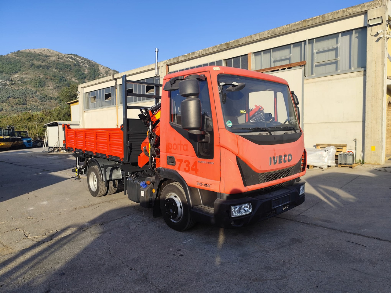 IVECO EUROCARGO 80-190 - Kamion sa dizalicom, Istovarivač: slika 1 IVECO EUROCARGO 80-190 - Kamion sa dizalicom, Istovarivač: slika 1