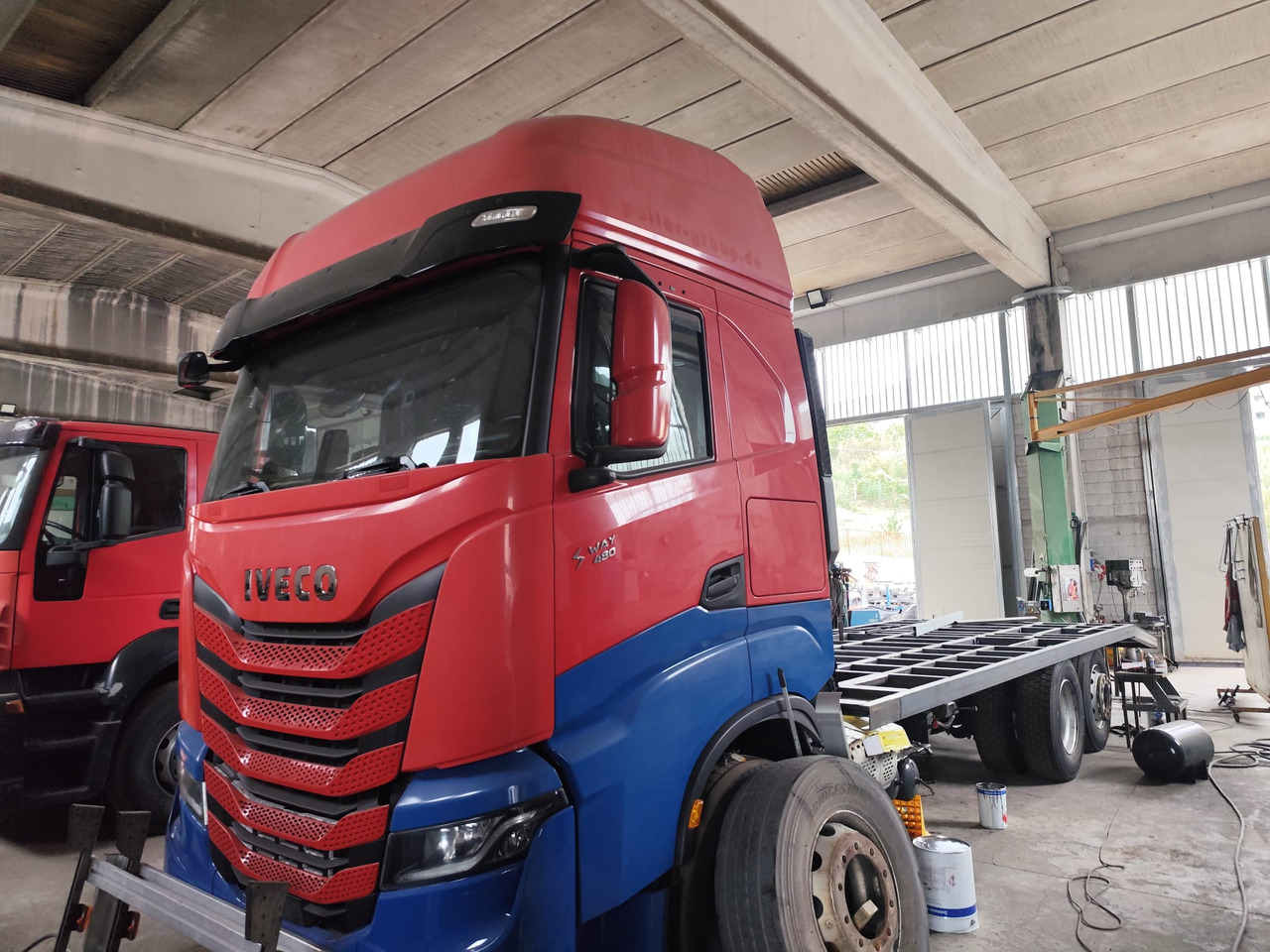 IVECO S-WAY AS260S48 Y - Kamion sa tovarnim sandukom: slika 5 IVECO S-WAY AS260S48 Y - Kamion sa tovarnim sandukom: slika 5