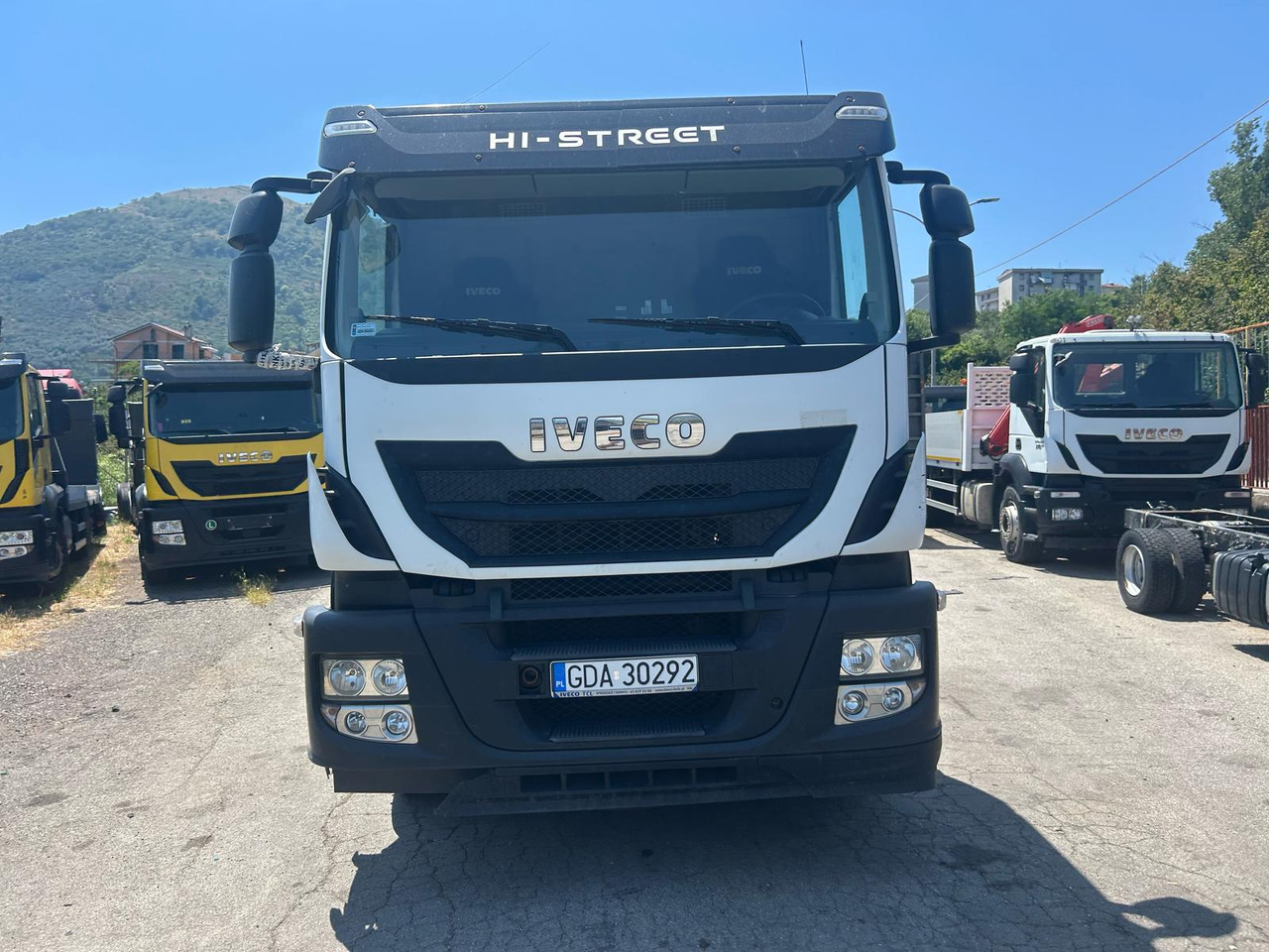 IVECO STRALIS AD 260S31 - Kamion sa golom šasijom i zatvorenom kabinom: slika 4 IVECO STRALIS AD 260S31 - Kamion sa golom šasijom i zatvorenom kabinom: slika 4