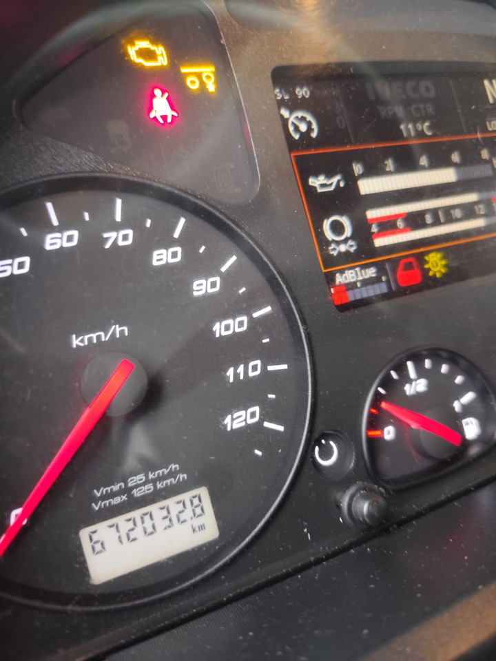 IVECO STRALIS AD 260S31 XP - Kamion sa hidrauličnom kukom: slika 3 IVECO STRALIS AD 260S31 XP - Kamion sa hidrauličnom kukom: slika 3