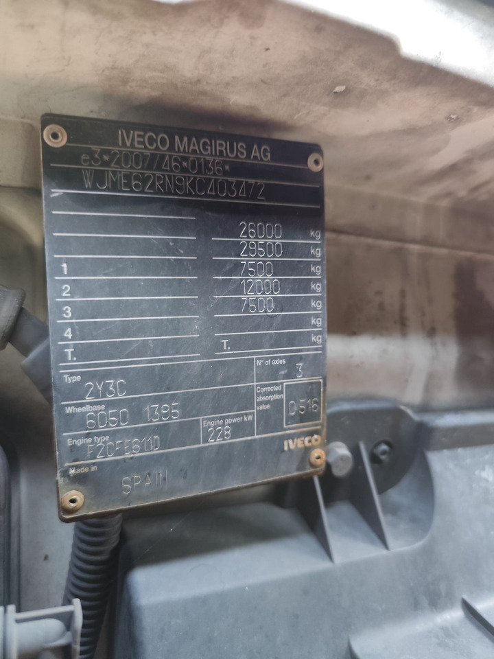 IVECO STRALIS AD 260S31 XP - Kamion sa hidrauličnom kukom: slika 2 IVECO STRALIS AD 260S31 XP - Kamion sa hidrauličnom kukom: slika 2