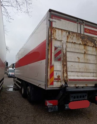IVECO STRALIS AD 260S31 Y/P - Kamion sa golom šasijom i zatvorenom kabinom: slika 3 IVECO STRALIS AD 260S31 Y/P - Kamion sa golom šasijom i zatvorenom kabinom: slika 3
