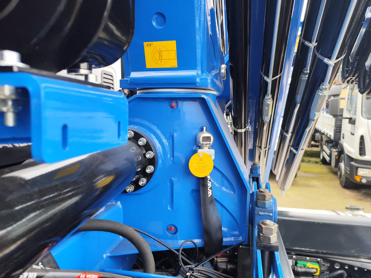 IVECO STRALIS AD 260S31 Y/P - Istovarivač, Kamion sa dizalicom: slika 5 IVECO STRALIS AD 260S31 Y/P - Istovarivač, Kamion sa dizalicom: slika 5