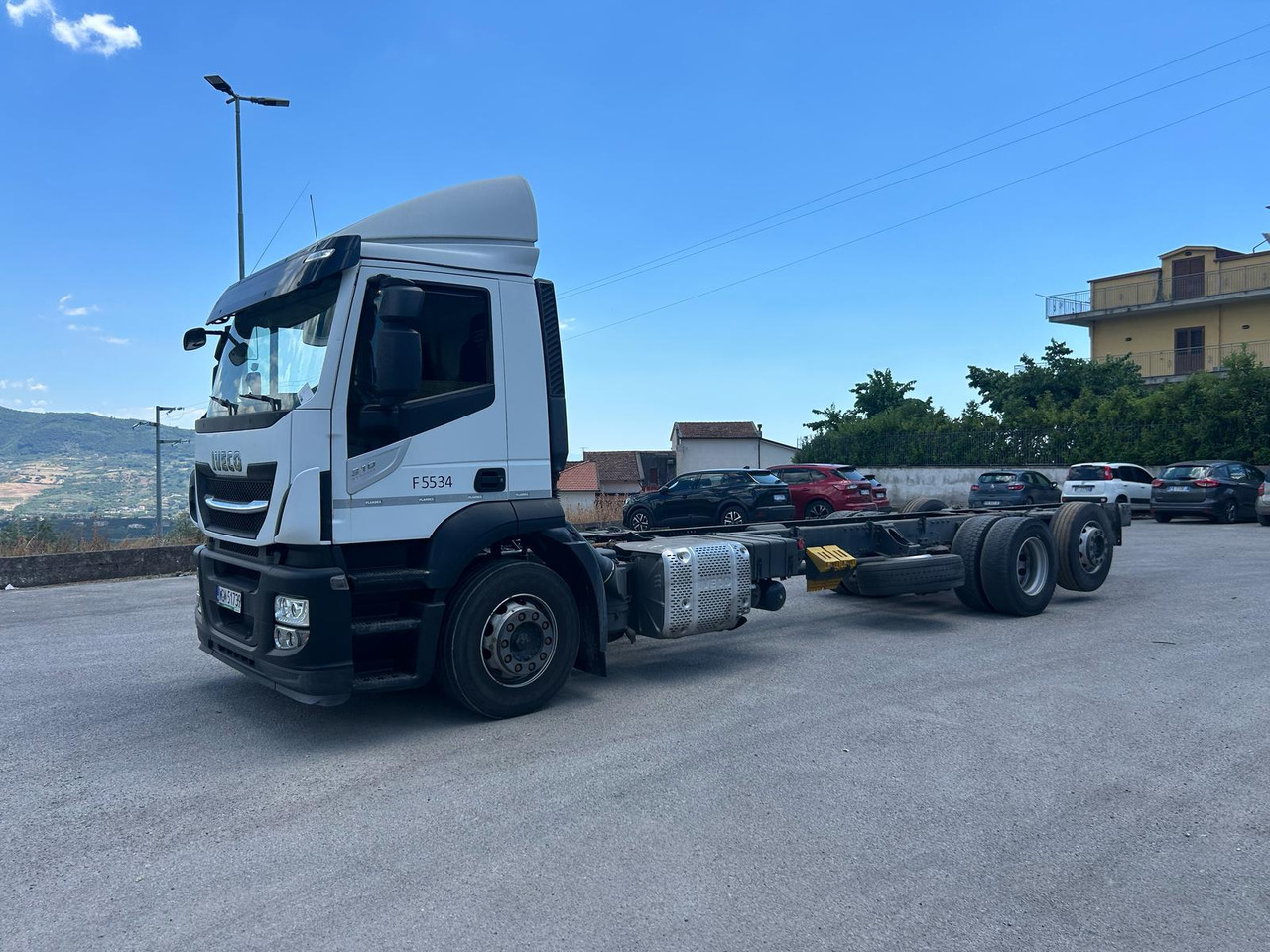 IVECO STRALIS AD 260S31 Y/P - Kamion sa golom šasijom i zatvorenom kabinom: slika 4 IVECO STRALIS AD 260S31 Y/P - Kamion sa golom šasijom i zatvorenom kabinom: slika 4