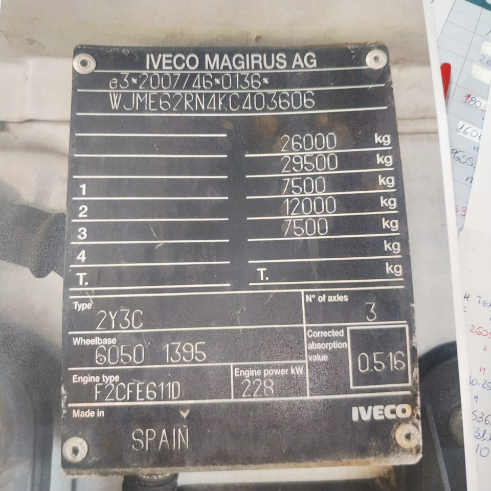 IVECO STRALIS AD 260S31 Y/P - Kamion sa golom šasijom i zatvorenom kabinom: slika 3 IVECO STRALIS AD 260S31 Y/P - Kamion sa golom šasijom i zatvorenom kabinom: slika 3
