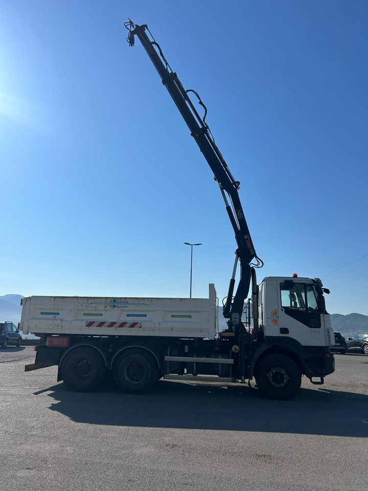 IVECO TRAKKER 260T36 - Kamion sa dizalicom: slika 2 IVECO TRAKKER 260T36 - Kamion sa dizalicom: slika 2