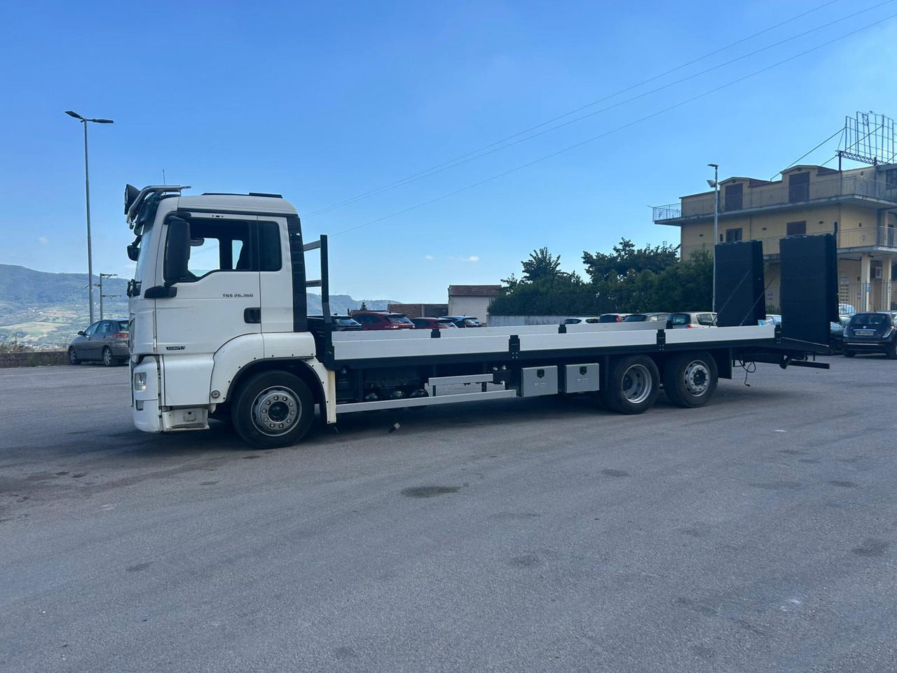 MAN TGS 26.360 - Kamion sa tovarnim sandukom: slika 4 MAN TGS 26.360 - Kamion sa tovarnim sandukom: slika 4