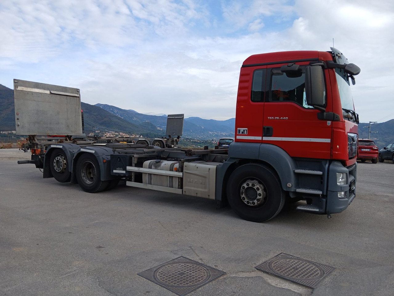 Kamion sa golom šasijom i zatvorenom kabinom MAN TGX 26.440: slika 17 Kamion sa golom šasijom i zatvorenom kabinom MAN TGX 26.440: slika 17