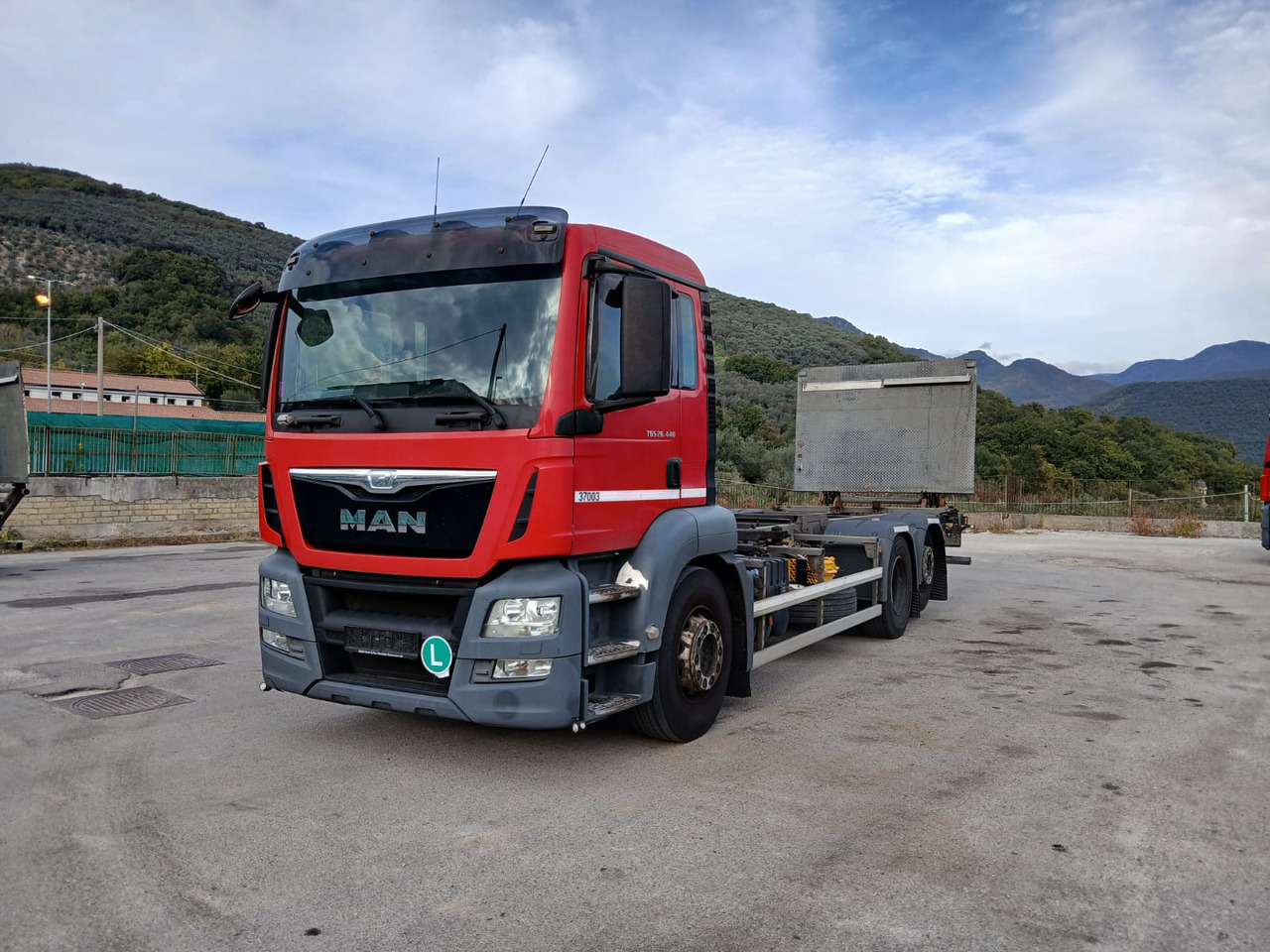 Kamion sa golom šasijom i zatvorenom kabinom MAN TGX 26.440: slika 21 Kamion sa golom šasijom i zatvorenom kabinom MAN TGX 26.440: slika 21