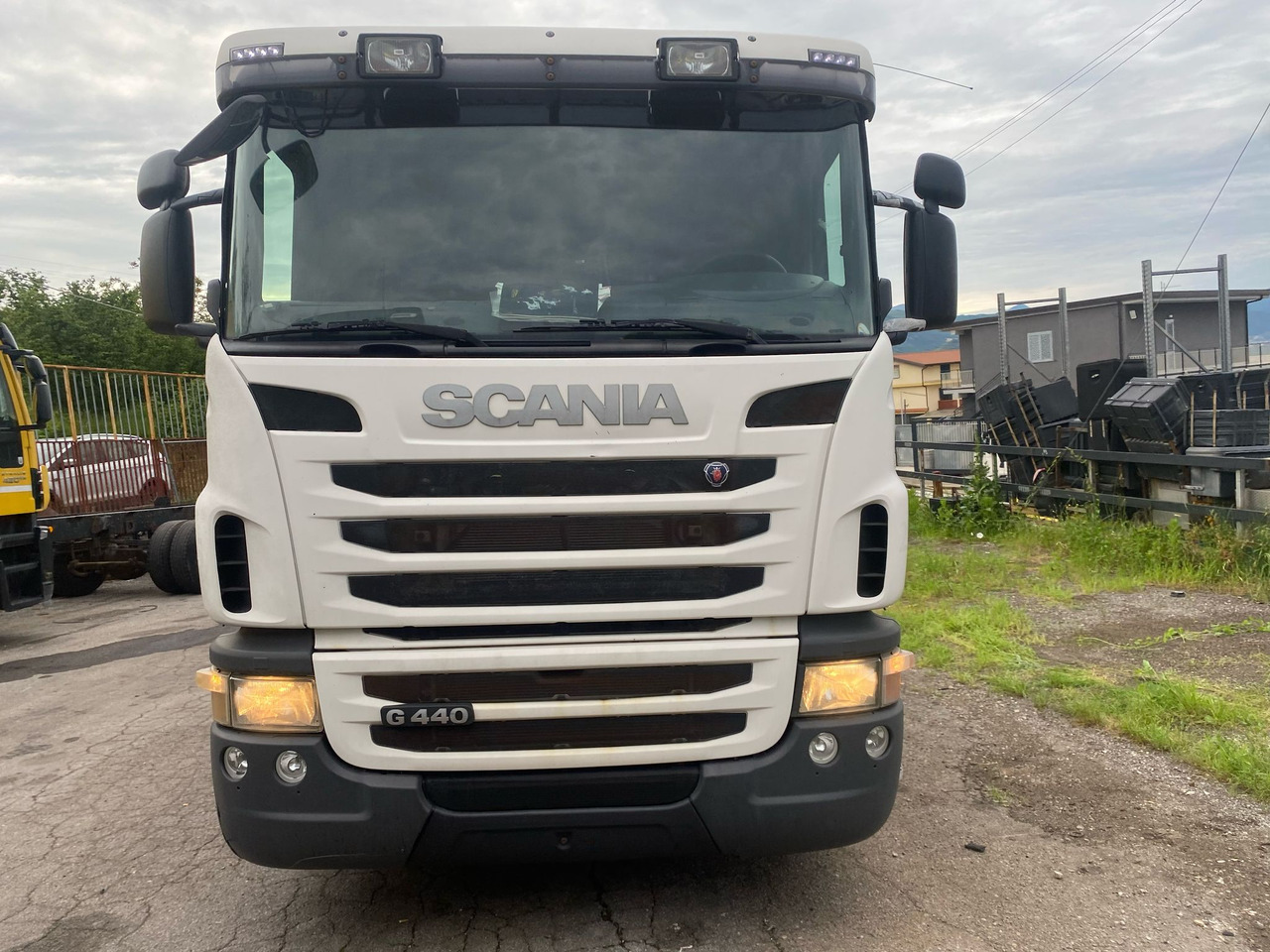 SCANIA G440 - Kamion sa golom šasijom i zatvorenom kabinom: slika 4 SCANIA G440 - Kamion sa golom šasijom i zatvorenom kabinom: slika 4
