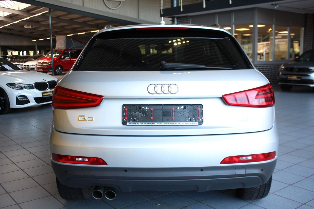 Audi Q3 2.0 TDI quattro Xenon Navi Sitzheizung AHK - SUVSUV: slika 5 Audi Q3 2.0 TDI quattro Xenon Navi Sitzheizung AHK - SUVSUV: slika 5
