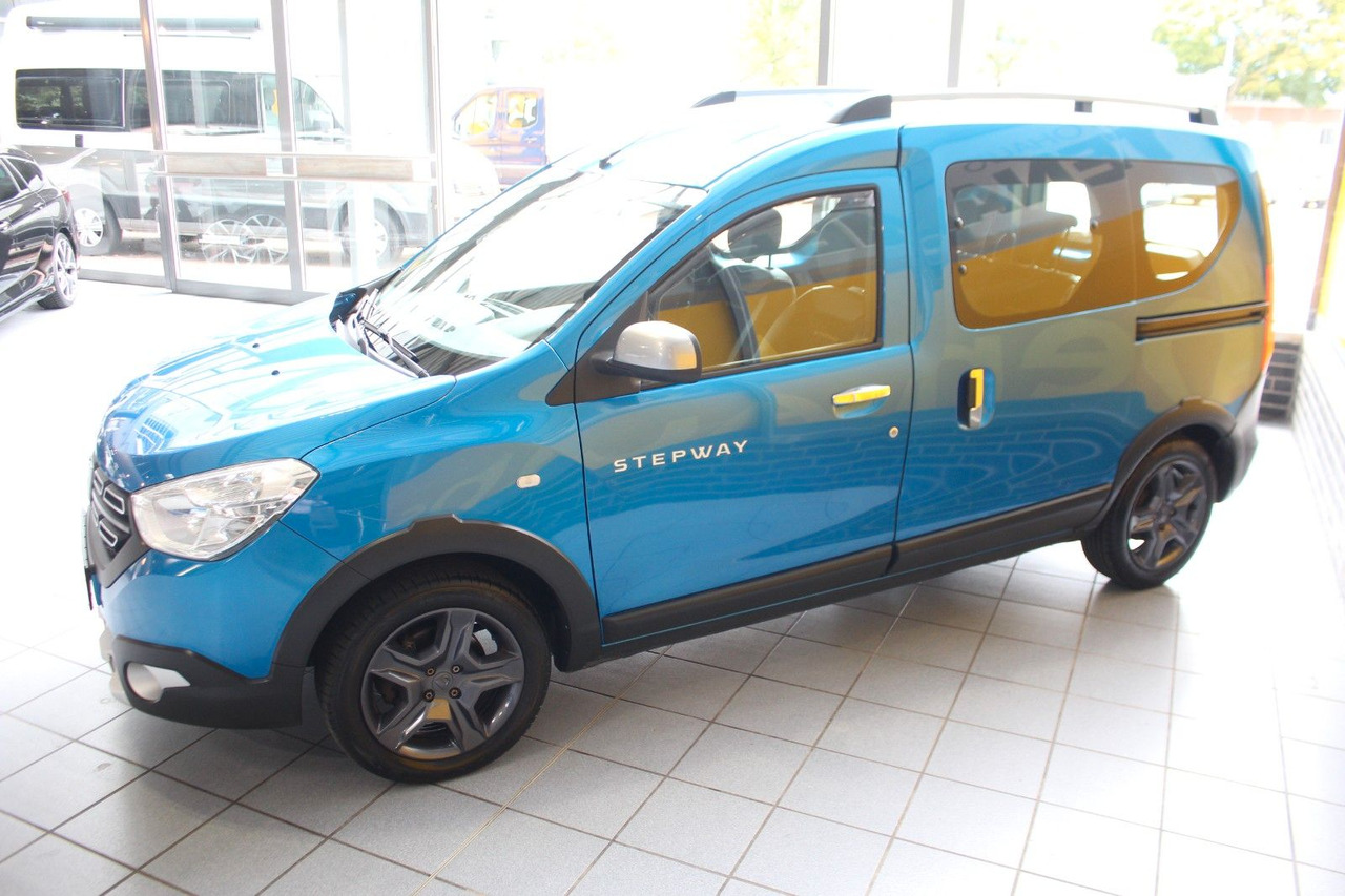 Dacia Dokker Stepway Celebration Navi Bluetooth AHK - Putnički kombi: slika 5 Dacia Dokker Stepway Celebration Navi Bluetooth AHK - Putnički kombi: slika 5