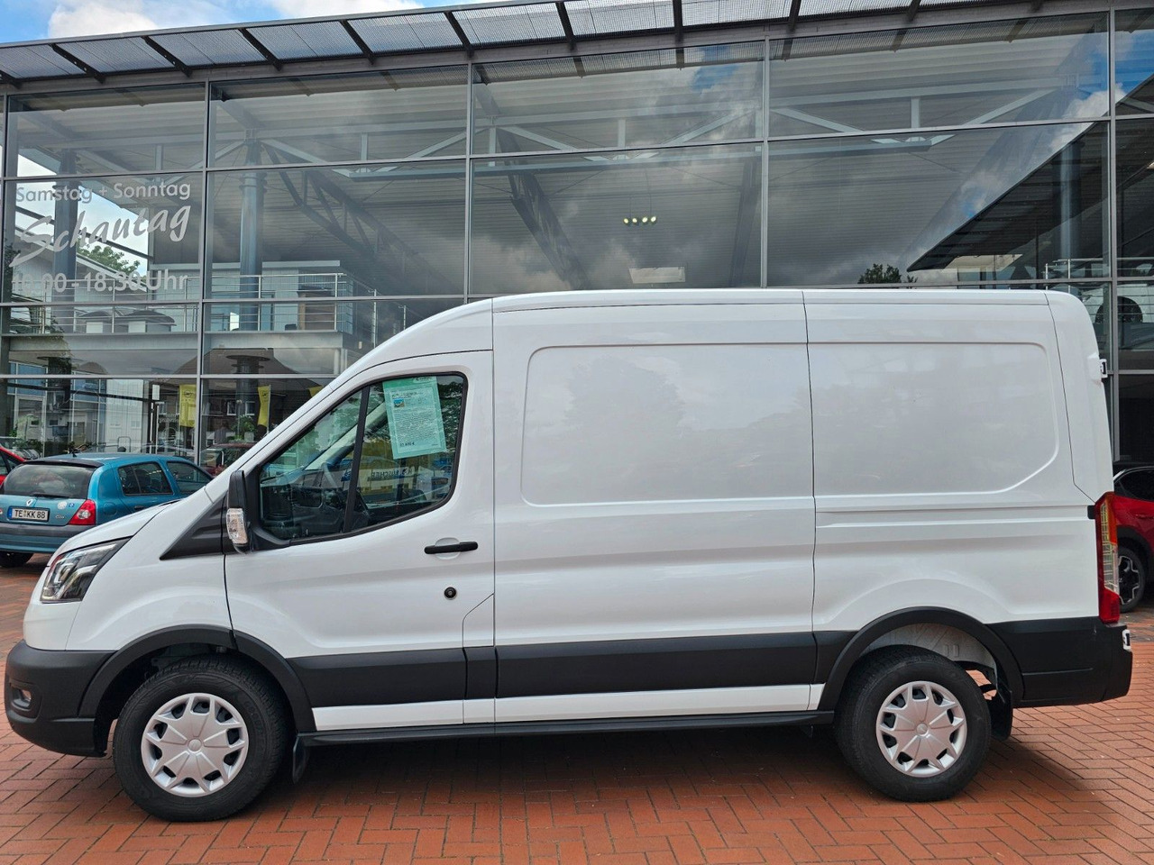 Ford Transit Kasten 350 L2H2 Trend Regalsystem Kamera - Furgon: slika 2 Ford Transit Kasten 350 L2H2 Trend Regalsystem Kamera - Furgon: slika 2