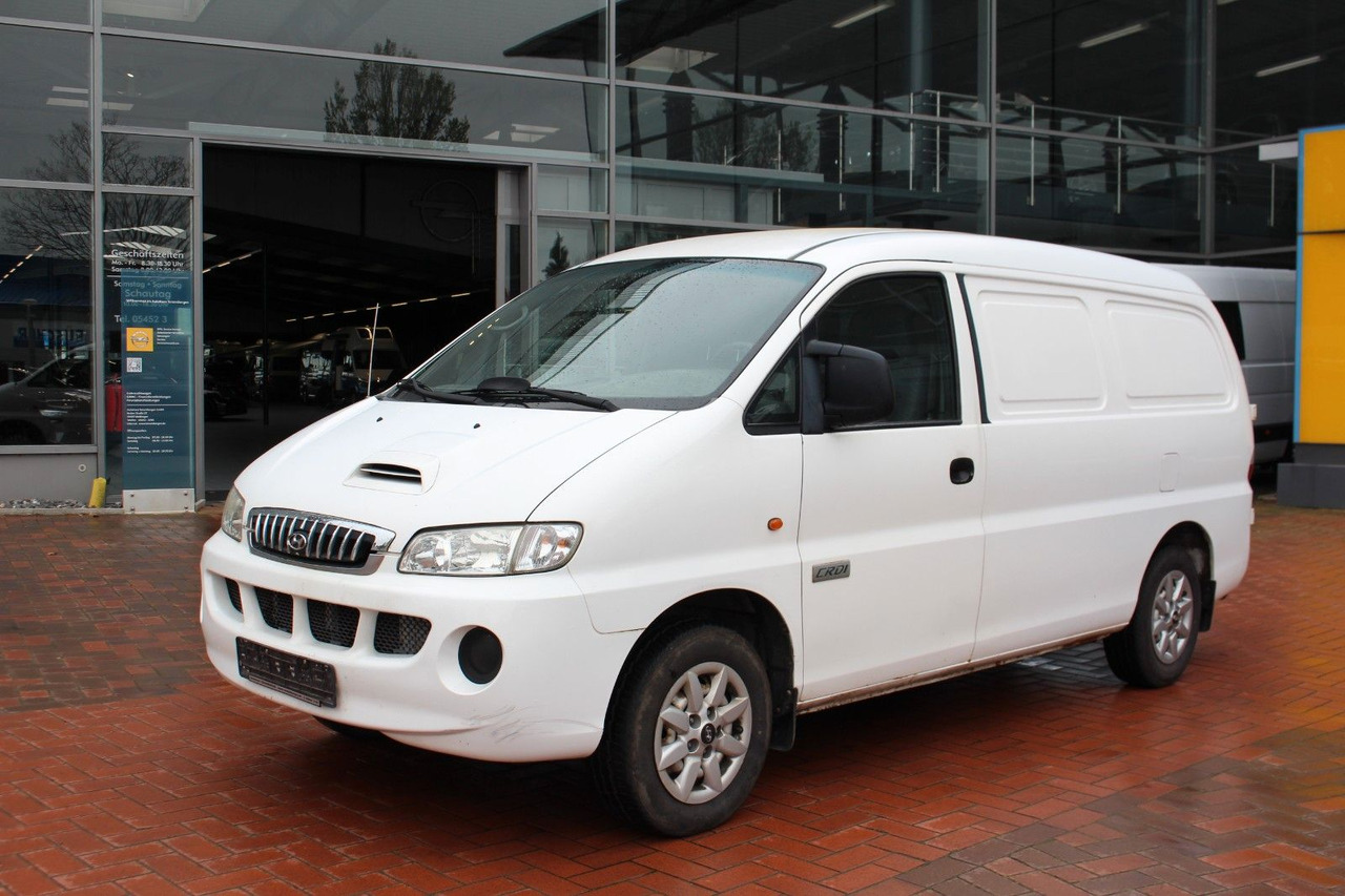 Hyundai H-1 Kasten Tüv 07/26 Motorschaden - Mali kombi: slika 3 Hyundai H-1 Kasten Tüv 07/26 Motorschaden - Mali kombi: slika 3