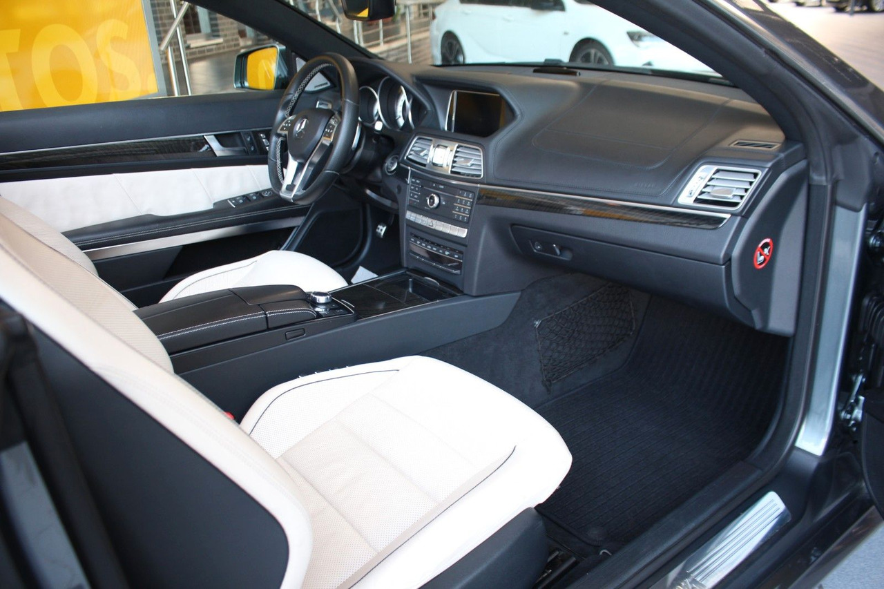 Automobil Mercedes-Benz E 500 Cabrio AMG Leder Memory Kamera LED DAB ACC: slika 16