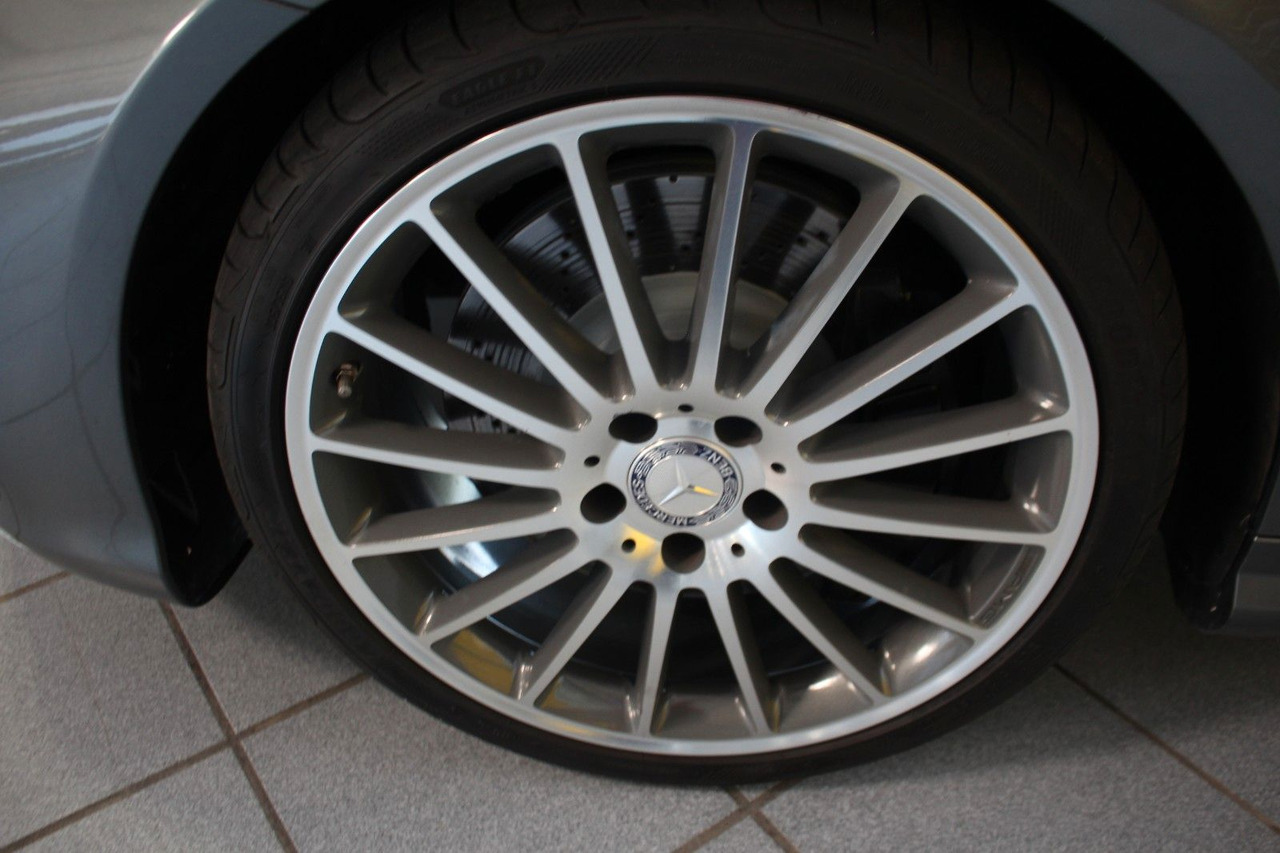 Automobil Mercedes-Benz E 500 Cabrio AMG Leder Memory Kamera LED DAB ACC: slika 9